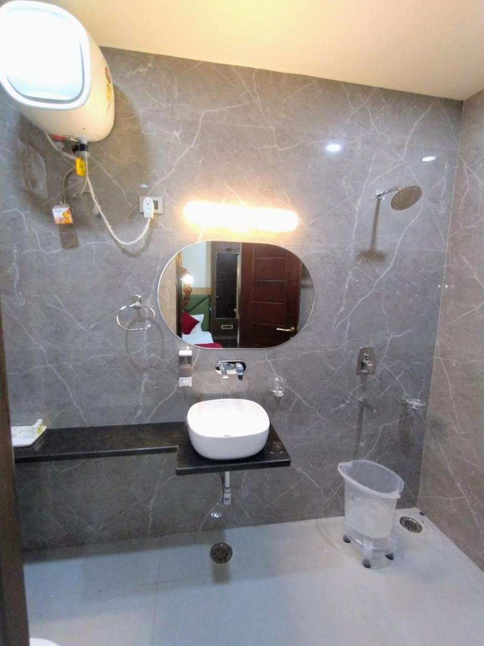 Celebration Guest House Lucknow Exterior foto