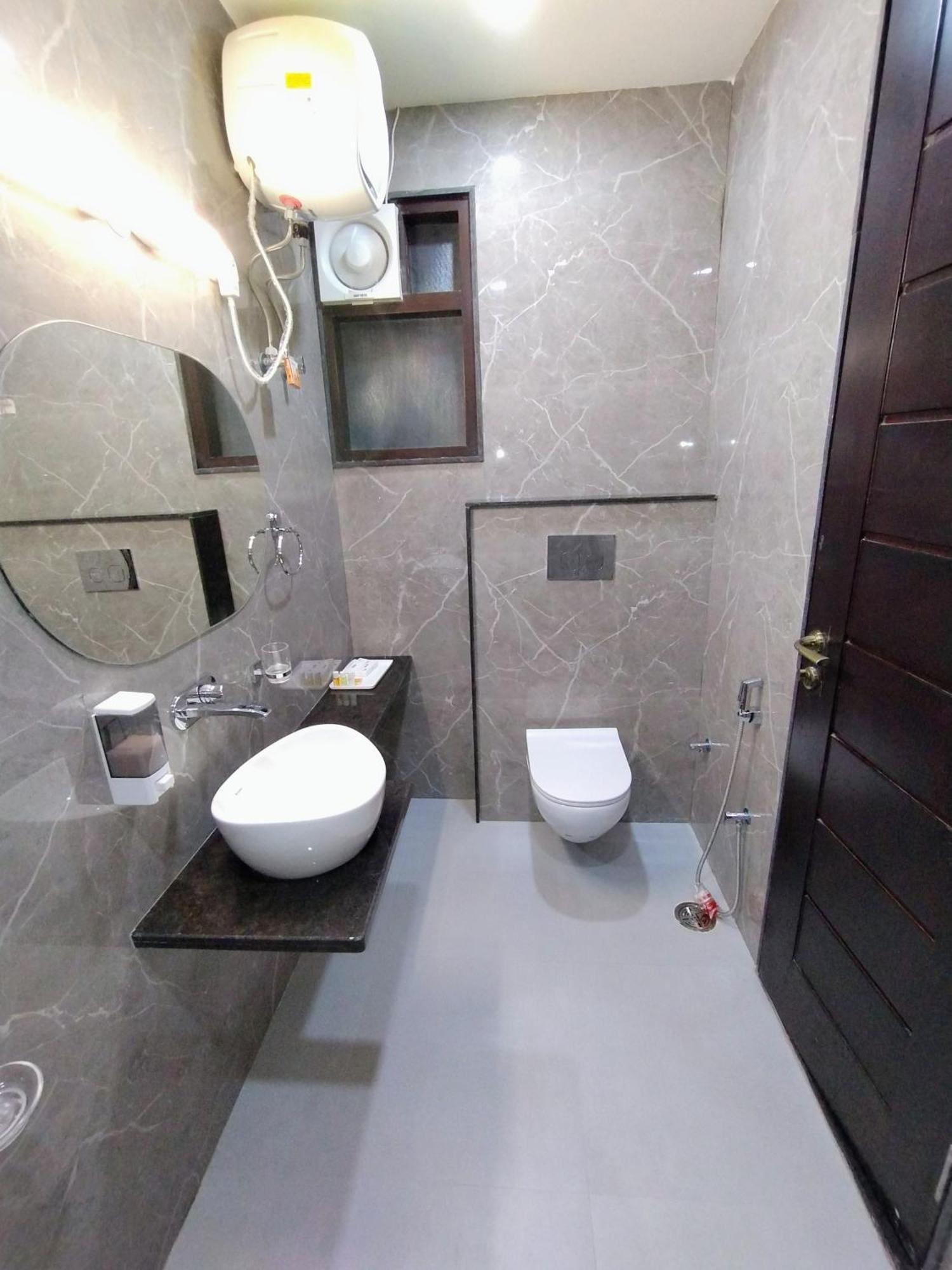 Celebration Guest House Lucknow Exterior foto